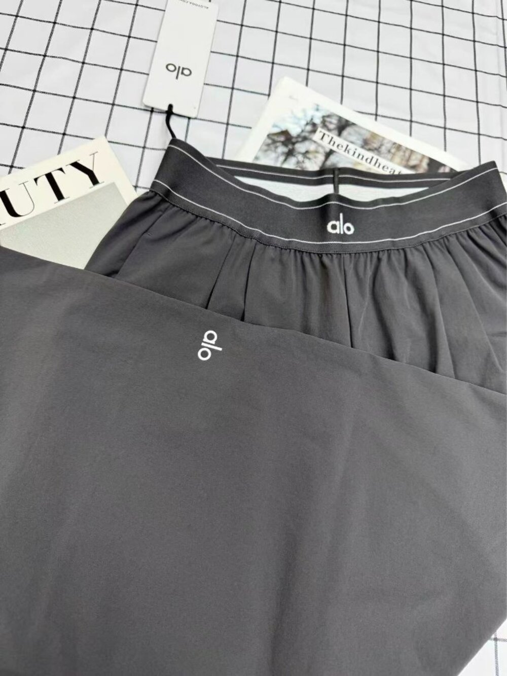 🧸🧸New ALO Yoga Dark Grey Women's Casual Versatile Regular Suit Pants🌟 - Picture 3 of 6